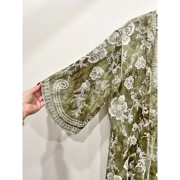 Raj Emery Embroidered Duster Kimono - Picture 5 of 16